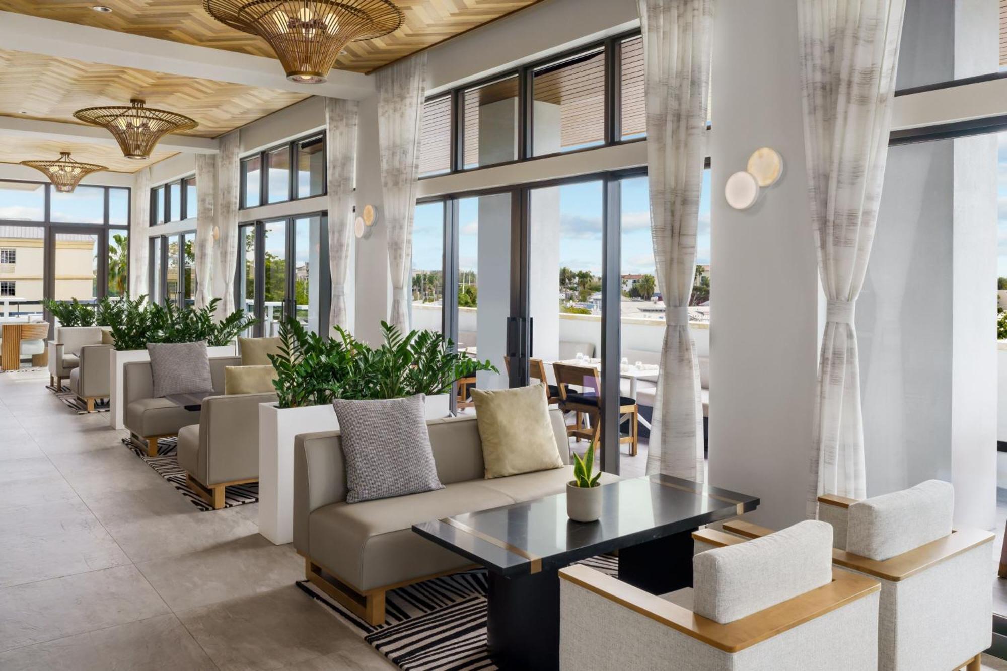 Ac Hotel By Marriott Naples 5Th Avenue Zewnętrze zdjęcie