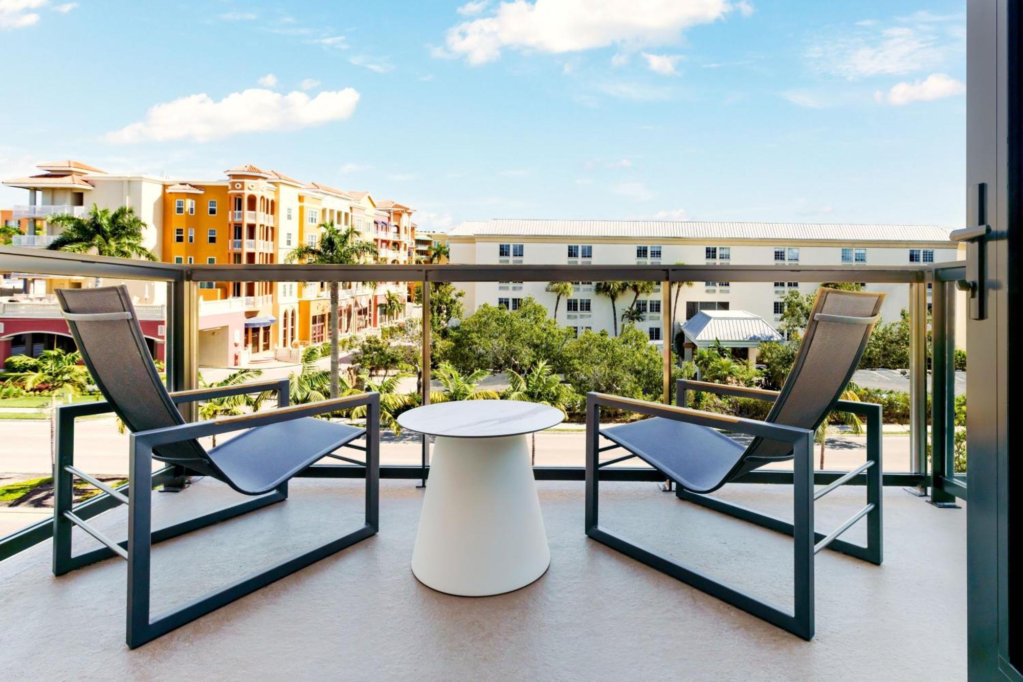 Ac Hotel By Marriott Naples 5Th Avenue Zewnętrze zdjęcie