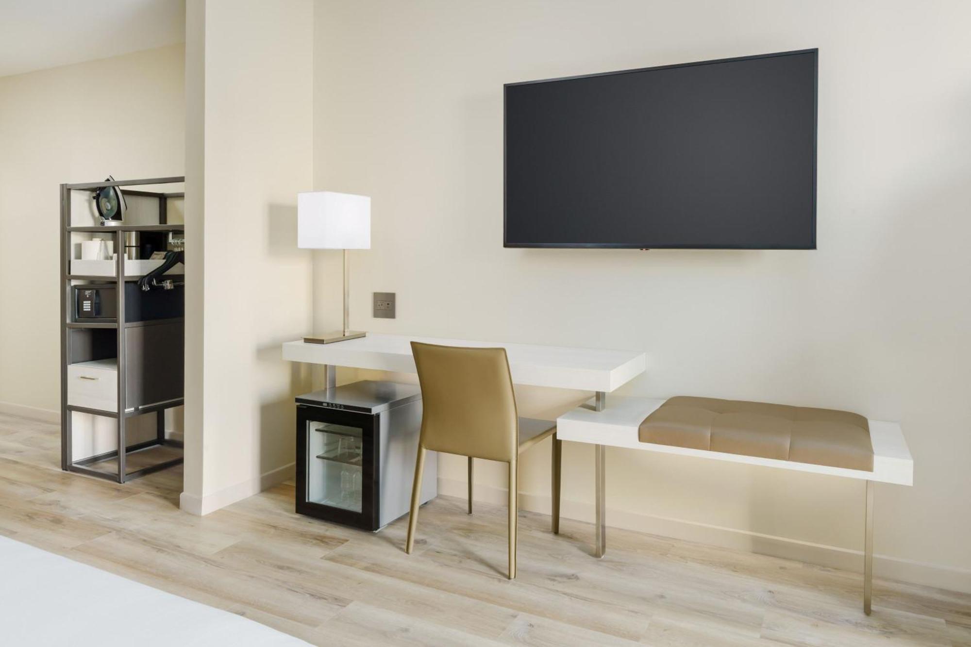 Ac Hotel By Marriott Naples 5Th Avenue Zewnętrze zdjęcie