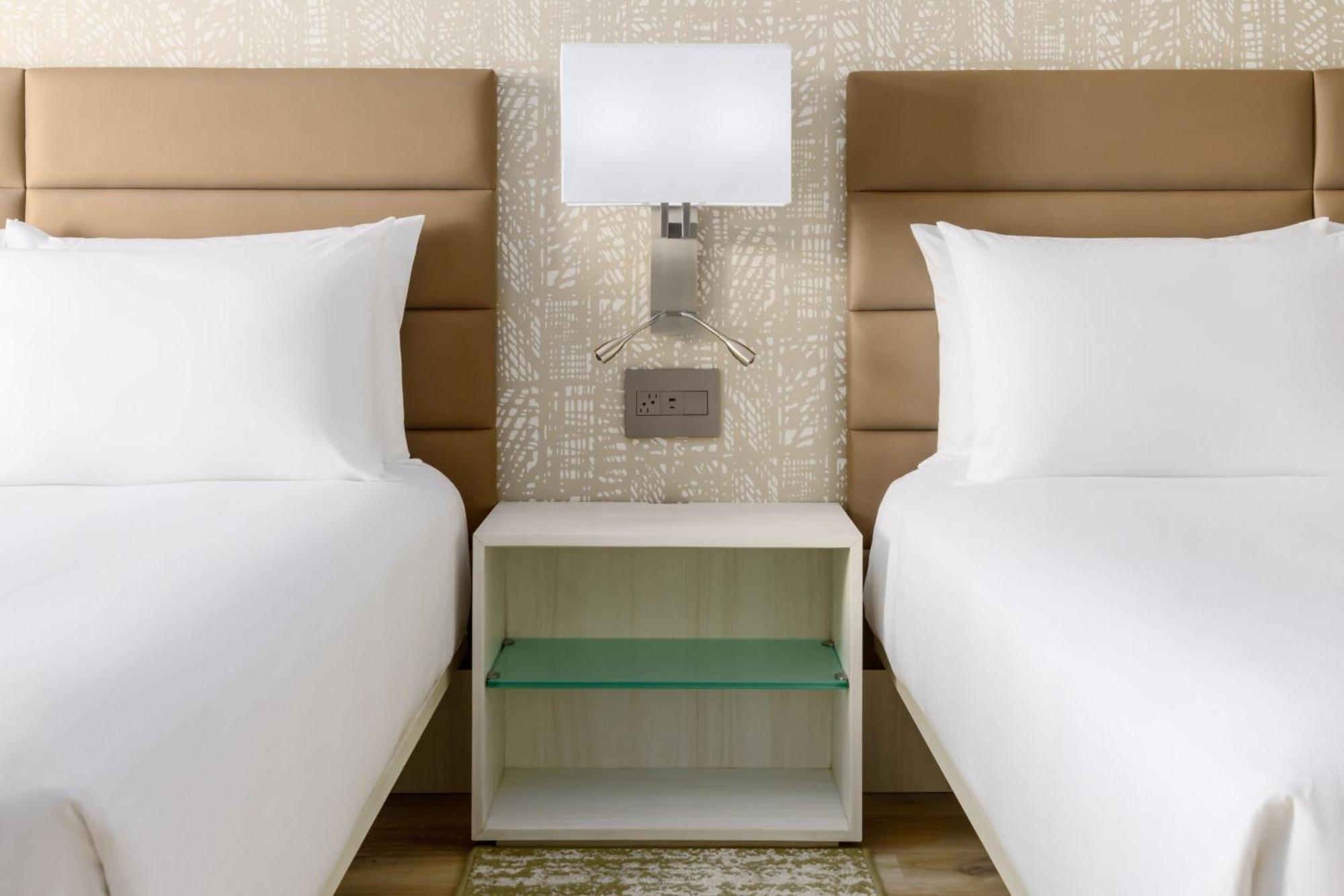 Ac Hotel By Marriott Naples 5Th Avenue Zewnętrze zdjęcie