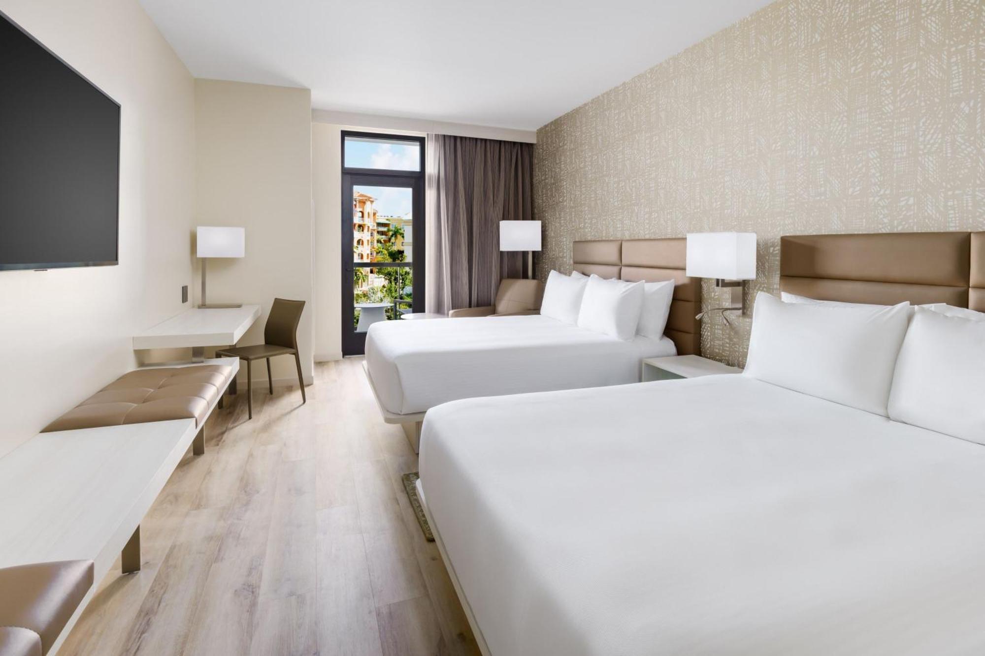 Ac Hotel By Marriott Naples 5Th Avenue Zewnętrze zdjęcie