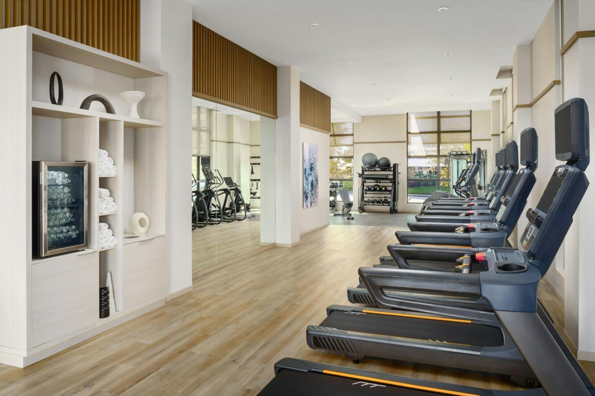 Ac Hotel By Marriott Naples 5Th Avenue Zewnętrze zdjęcie